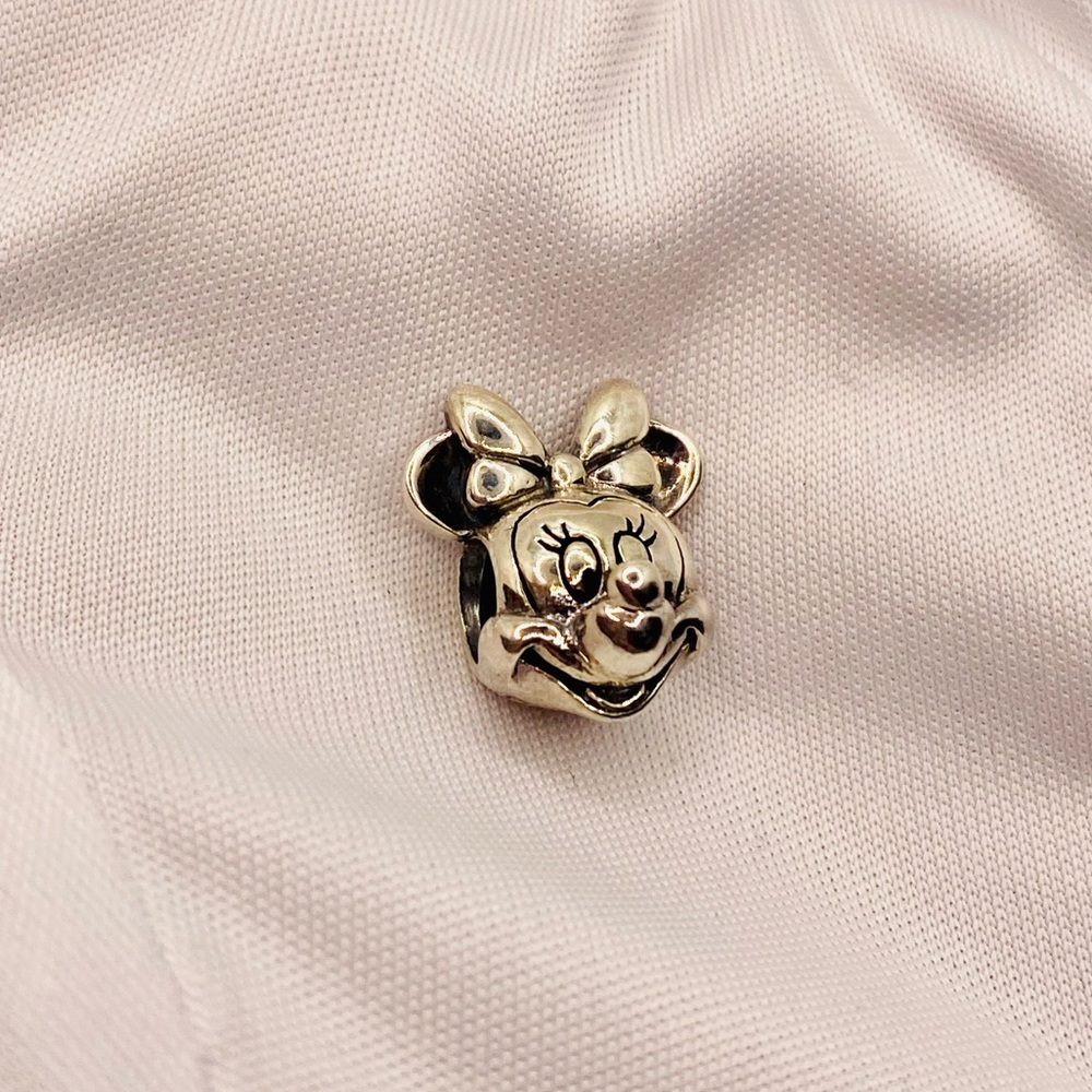 EUC Disney Pandora 791587 Sterling Silver Minnie Mouse Portrait Charm - Picture 4 of 11